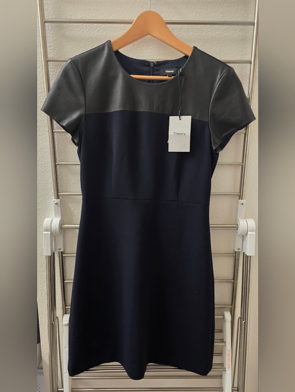 Theory NWT Ganiah Two-Tone Sheath Dress Deep Navy Black Size 4